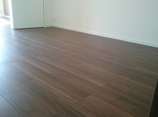 新規フローリング張替え工事